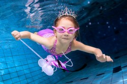 Underwater kids Photography Girl dresssed as fairy underwater baby babies children Milton Keynes
